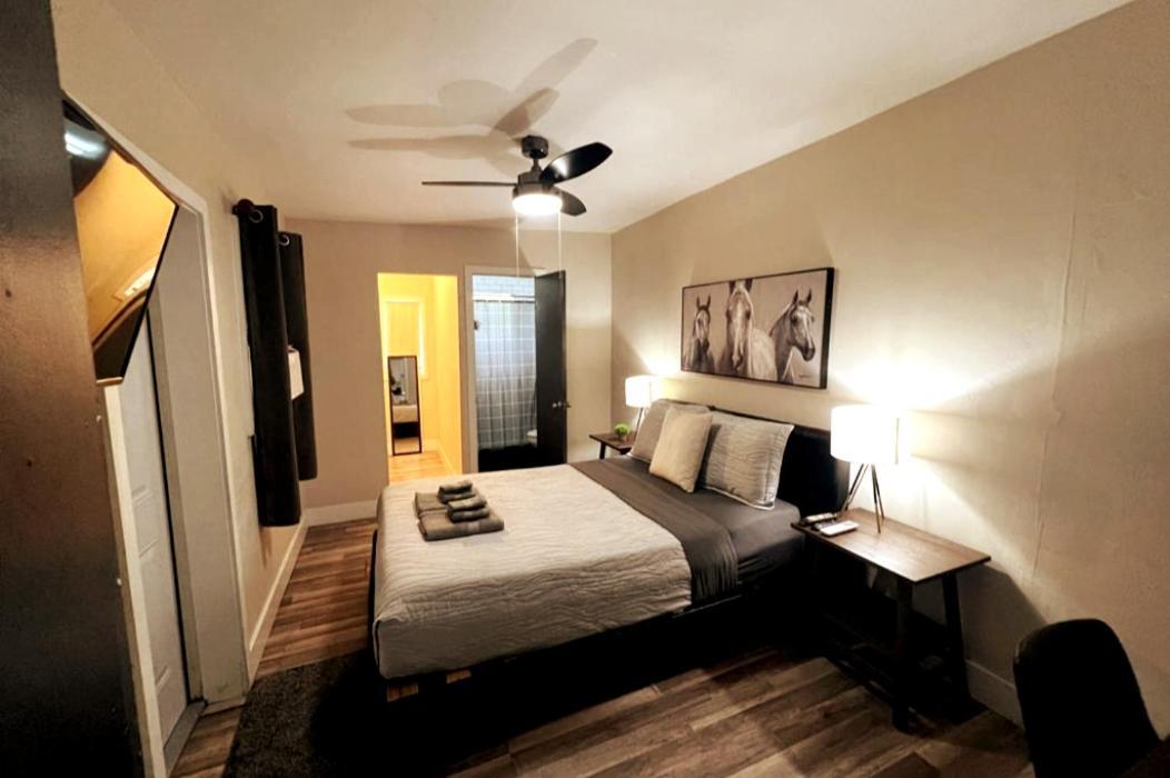 Designed Private Suites In Miami Chambre photo